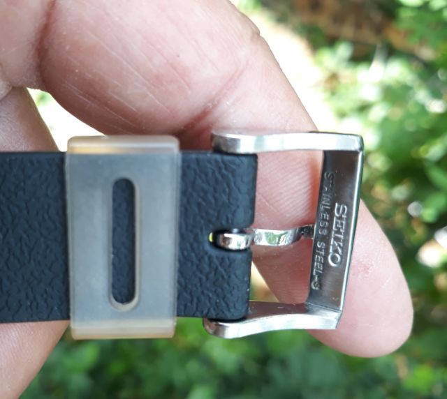 SEIKO Prospex Arnie”Solar Divers 200m.รุ่นSNJ025P1 แบบใช้ถ่านพลังแสง สภาพผ่านการใช้งานมาพอควร แต่ยังสวย หน้าในสวยใส เม็ดมะยมแบบขันเกลียว รูปที่ 10