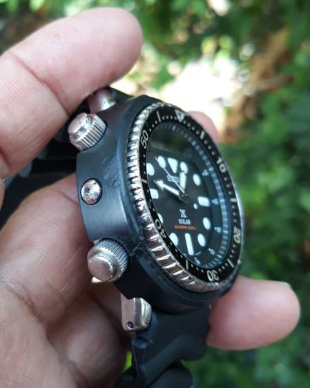 SEIKO Prospex Arnie”Solar Divers 200m.รุ่นSNJ025P1 แบบใช้ถ่านพลังแสง สภาพผ่านการใช้งานมาพอควร แต่ยังสวย หน้าในสวยใส เม็ดมะยมแบบขันเกลียว รูปที่ 5