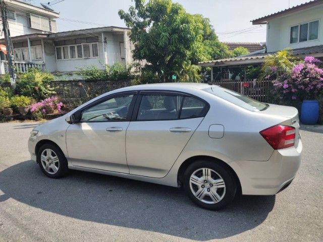 Honda City 2012 1.5 S CNG Sedan เบนซิน NGV เกียร์อัตโนมัติ เทา รูปที่ 4