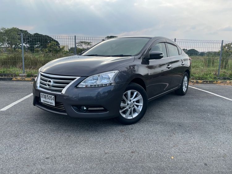 รถ Nissan Sylphy 1.6 E สี เทา