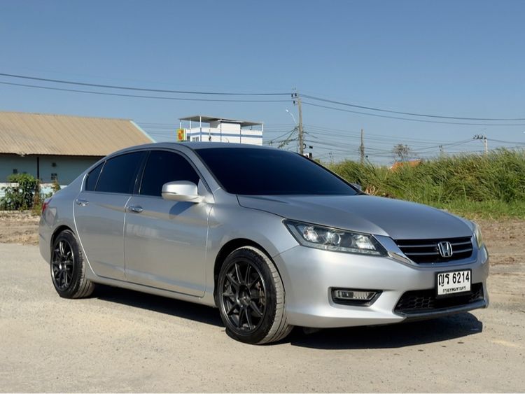 Honda Accord 2014 2.0 EL NAVI Sedan เบนซิน ไม่ติดแก๊ส เกียร์อัตโนมัติ บรอนซ์เงิน รูปที่ 3