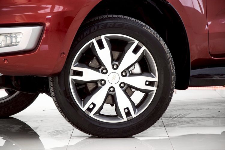 Ford Everest 2017 2.2 Titanium Utility-car ดีเซล ไม่ติดแก๊ส เกียร์อัตโนมัติ แดง รูปที่ 4