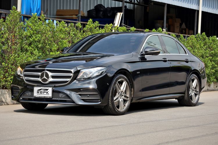 รถ Mercedes-Benz E-Class E300 2.0 AMG Dynamic สี ดำ