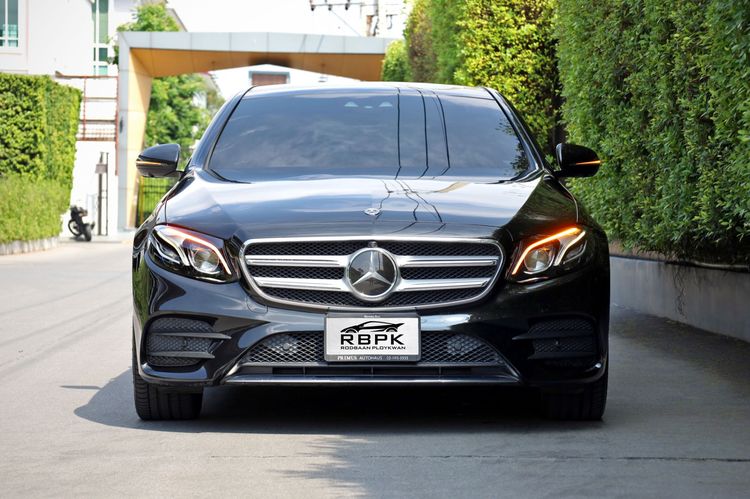 Mercedes-Benz E-Class 2018 E300 2.0 AMG Dynamic Sedan เบนซิน ไม่ติดแก๊ส เกียร์อัตโนมัติ ดำ รูปที่ 3
