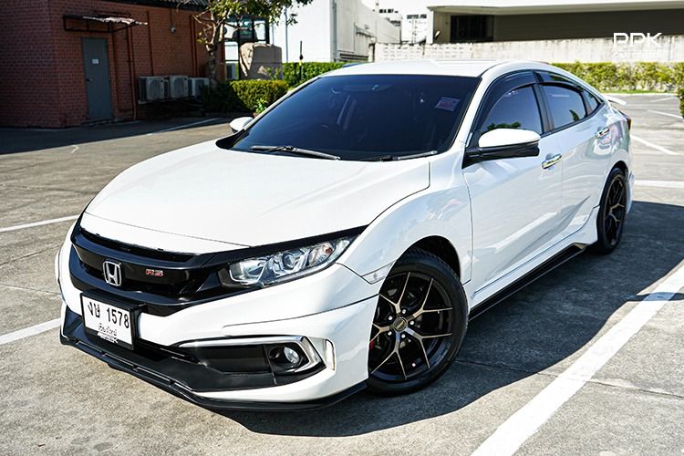 รถ Honda Civic 1.8 EL i-VTEC สี ขาว