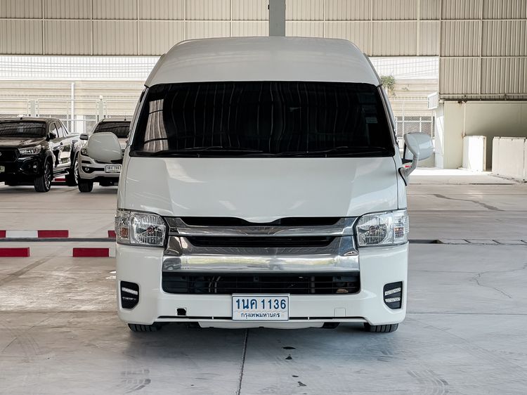 Toyota Commuter 2012 2.7 Van เบนซิน LPG เกียร์ธรรมดา ขาว รูปที่ 2