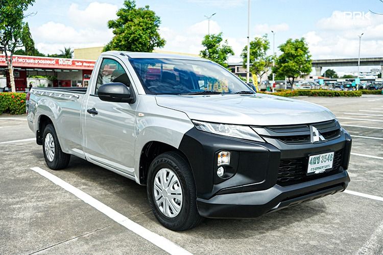 Mitsubishi Triton 2022 2.5 GL Pickup ดีเซล ไม่ติดแก๊ส เกียร์ธรรมดา เทา รูปที่ 2
