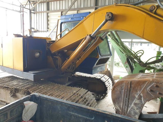 แบ็คโฮ Pc100 รูปที่ 2