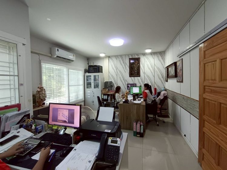 อื่นๆ มีบางส่วน 2017 ขายทาวน์เฮ้าส์ 2 ชั้น หมู่บ้านมิราเคิล กระทุ่มแบน สมุทรสาคร รูปที่ 4