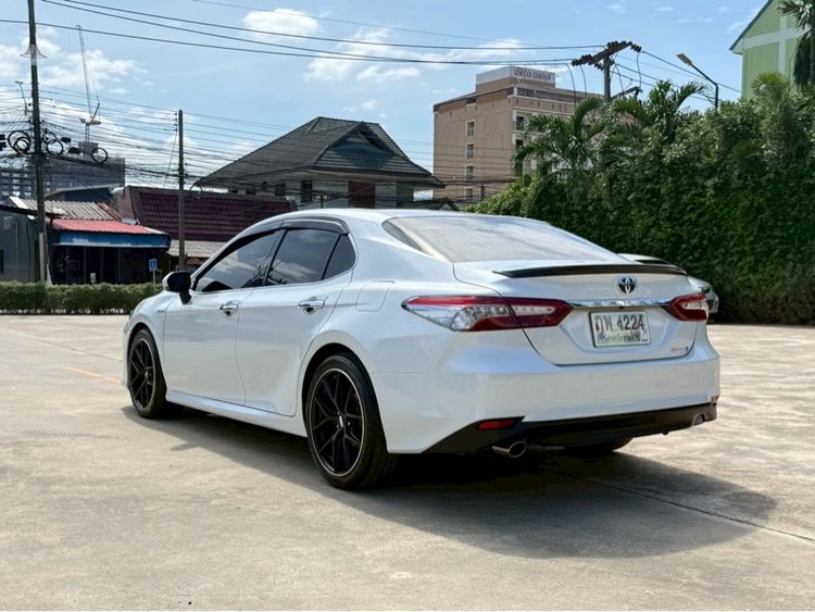 Toyota Camry 2021 2.5 HEV Premium Luxury Sedan ไฮบริด ไม่ติดแก๊ส เกียร์อัตโนมัติ ขาว รูปที่ 4