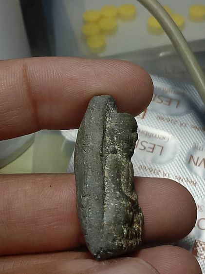 พระหลวงปู่ทวดเนื้อดิน ไม่ทราบที่ ตามรูป  รูปที่ 4