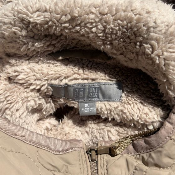 Uniqlo Fleece Quilted Hoodie รูปที่ 10
