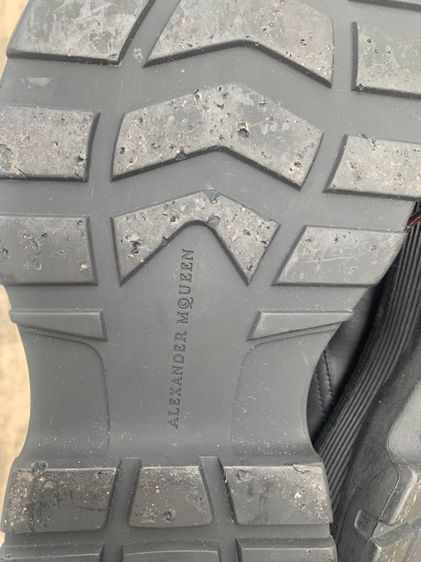 alexsander mcqueen เบอร์42 43ใส่ได้ รูปที่ 4