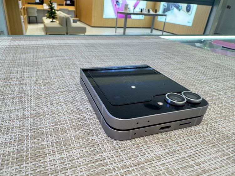 Samsung Z Flip 6 ผ่อนได้ 256gb รูปที่ 3