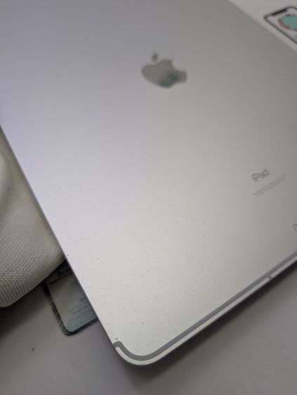 ขาย เทิร์น iPad Pro 12.9 2021 M1 Cellular 256 Gb Gray ศูนย์ไทย มีตัวเครื่องอย่างเดียว ไม่มีอุปกรณ์อื่น เพียง 13,990 บาท เท่านั้น ครับ  รูปที่ 18