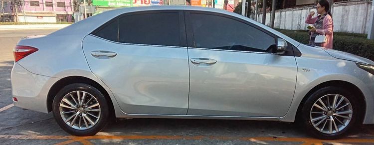 Toyota Altis 2014 1.8 E Sedan เบนซิน ไม่ติดแก๊ส เกียร์อัตโนมัติ เทา รูปที่ 4