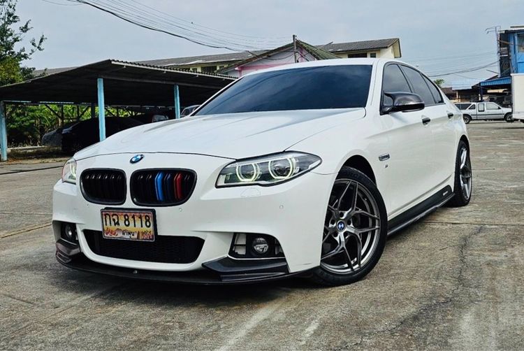 รถ BMW Series 5 525d สี ขาว