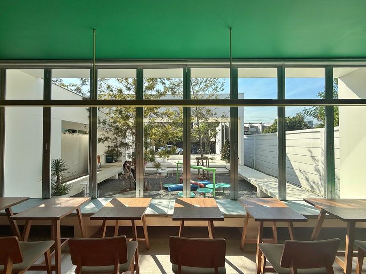 เซ้งเช่า คาเฟ่ Brunch บางนา ซอยราชวินิตบางแก้ว Café โทนขาว Minimalist ร้านสว่าง โปร่ง รูปที่ 2
