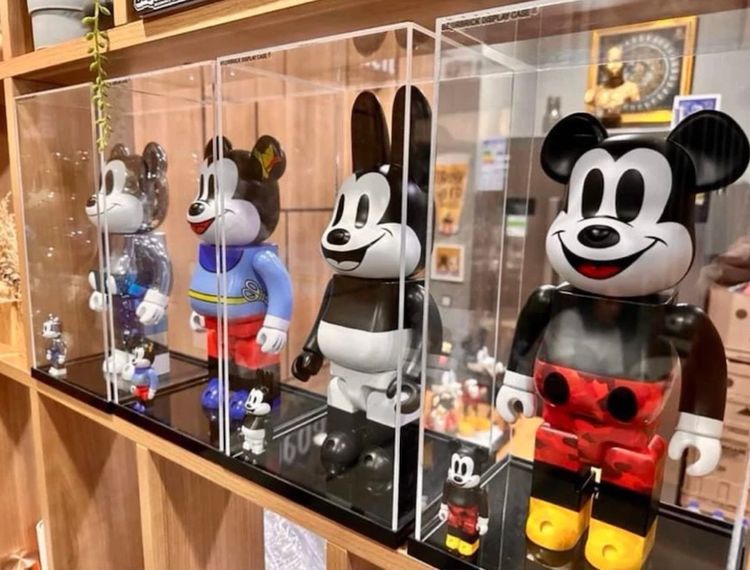 ตู้โชว์ อะคริลิคแท้ โมเดล BearBrick 400 1000 วางซ้อนได้ รูปที่ 3