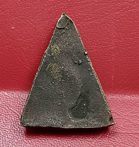 เหรียญหล่อโบราณยุคแรกหลวงปู่รอดวัดวังน้ำวน รูปที่ 2