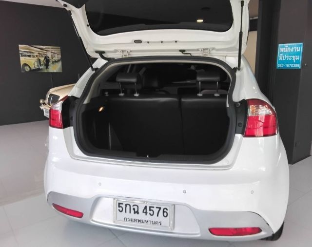 Kia Rio 2012 1.4 Sedan เบนซิน ไม่ติดแก๊ส เกียร์อัตโนมัติ ขาว รูปที่ 2