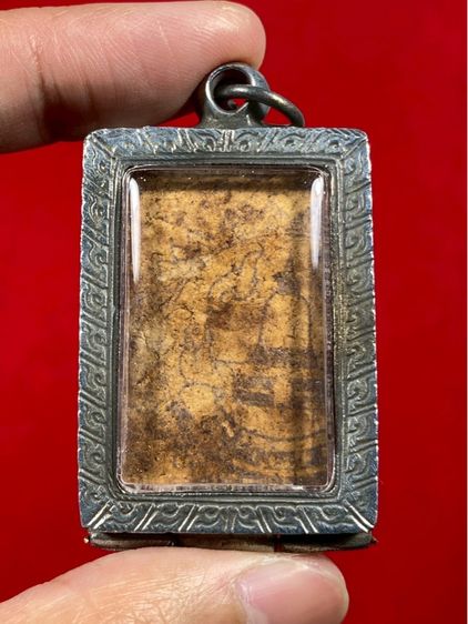 🔥 พระสมเด็จกรุบางขุนพรหม วัดใหม่อมตรส องค์สภาพสวยสมบูรณ์ ไม่มีหักซ่อม เนื้อหามวลสารดี พร้อมเลี่ยม  รูปที่ 2