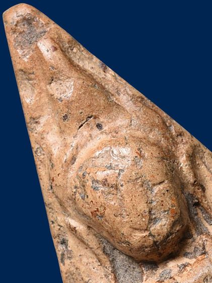 สวยแชมป์ ให้เช่าบูชา สมบัติบ้าน พระนางพญาพิษณุโลก พิมพ์เข่าตรง ฟอร์มทรงงดงาม เนื้อมีมวลสาร สมบูรณ์แบบ รูปที่ 14