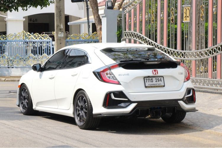 Honda Civic 2018 1.5 Turbo Sedan เบนซิน เกียร์อัตโนมัติ ขาว รูปที่ 4