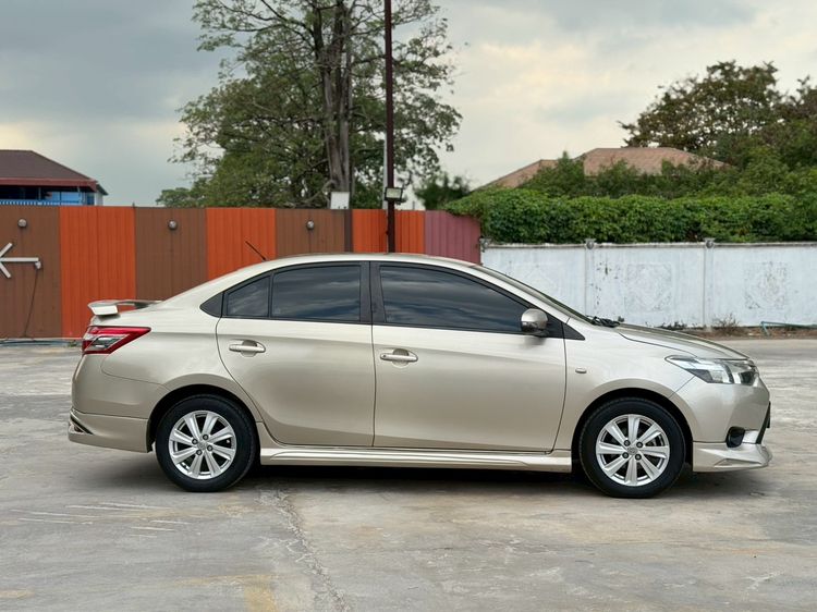 Toyota Vios 2013 1.5 E Sedan เบนซิน ไม่ติดแก๊ส เกียร์อัตโนมัติ บรอนซ์ทอง รูปที่ 4