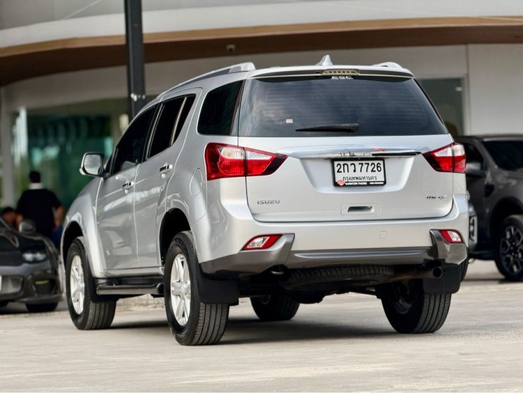 Isuzu MU-X 2013 3.0 Ultimate AT 2WD Utility-car ดีเซล ไม่ติดแก๊ส เกียร์อัตโนมัติ เทา รูปที่ 4