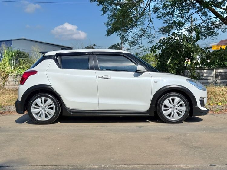 รถ Suzuki Swift 1.2 GL Plus สี ขาว