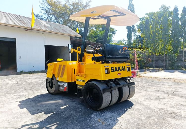 รถบด หน้าเหล็ก-หลังยาง Komatsu JV40C   ขนาด 4 ตัน มีระบบสั้นสะเทือน  หลังคากันแดดกันฝน รูปที่ 10