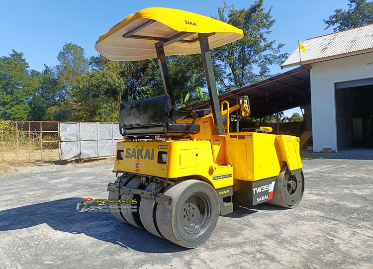รถบด หน้าเหล็ก-หลังยาง Komatsu JV40C   ขนาด 4 ตัน มีระบบสั้นสะเทือน  หลังคากันแดดกันฝน รูปที่ 13