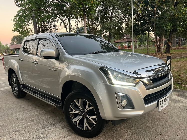 รถ Isuzu D-MAX 1.9 Hi-Lander Z สี เทา