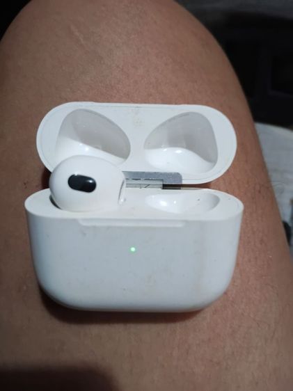 Air pods 3 (มีข้างซ้ายข้างเดียว ข้างขวาหาย)