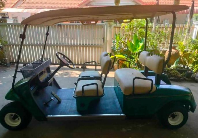 รถกอล์ฟน้ำมัน