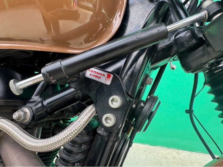 Triumph Thruxton R 900 ปี 2009 หม้อลม รูปที่ 8