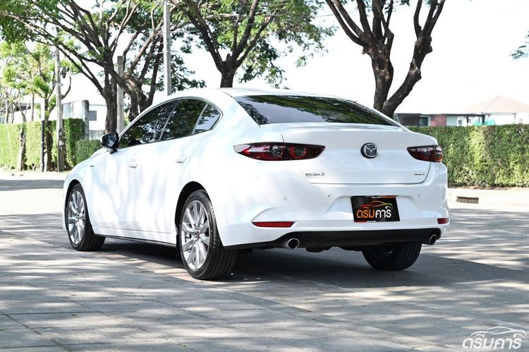Mazda Mazda3 2021 2.0 SP 100th Anniversary Edition Sedan เบนซิน ไม่ติดแก๊ส เกียร์อัตโนมัติ ขาว รูปที่ 3