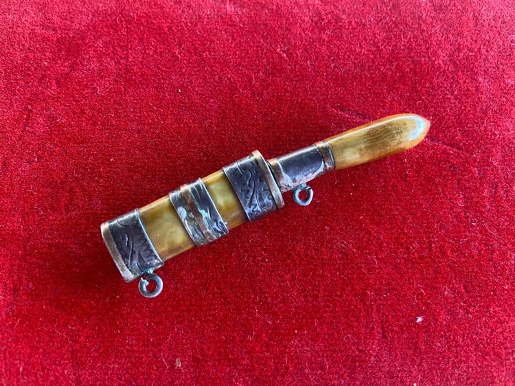 เครื่องลาง