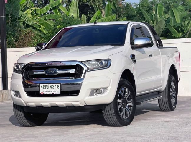 Ford Ranger 2017 2.2 Hi-Rider XLT ดีเซล เกียร์อัตโนมัติ ขาว