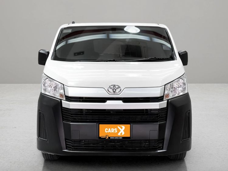 Toyota Hiace 2020 2.8 economy Van ดีเซล ไม่ติดแก๊ส เกียร์ธรรมดา ขาว รูปที่ 3