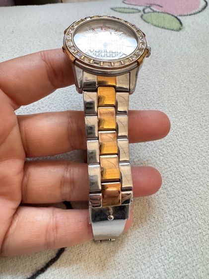 นาฬิกาข้อมือผู้หญิง Guess Quartz Dazzling Spor รูปที่ 2