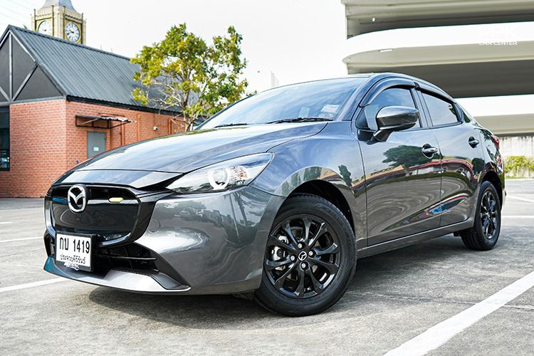 รถ Mazda Mazda 2 1.3 C สี เทา