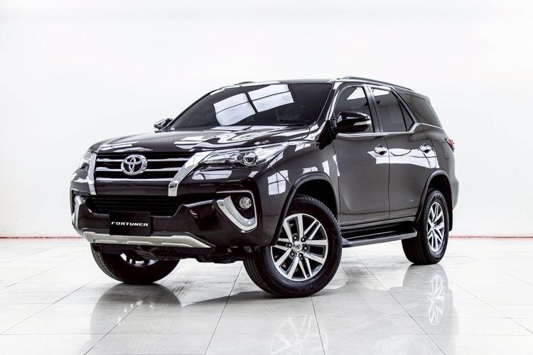 Toyota Fortuner 2016 2.4 V Utility-car ดีเซล ไม่ติดแก๊ส เกียร์อัตโนมัติ น้ำตาล รูปที่ 4