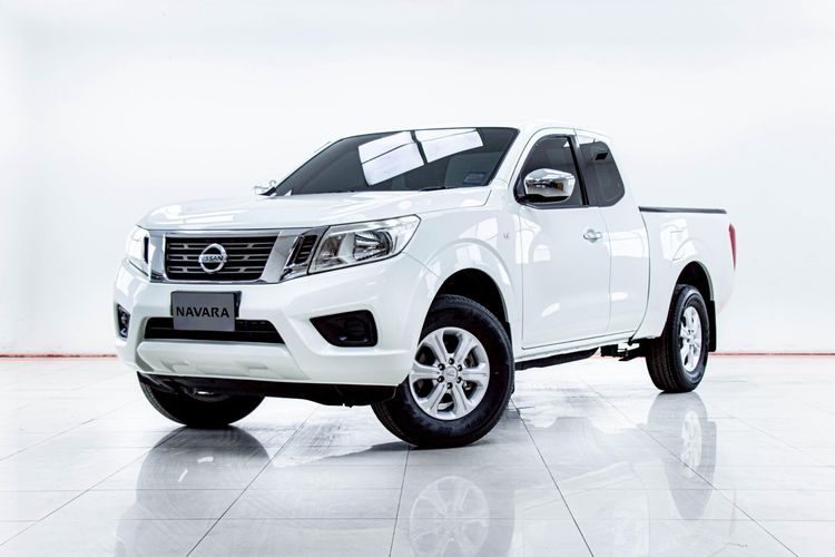 Nissan Navara 2016 2.5 E Pickup เบนซิน ไม่ติดแก๊ส เกียร์ธรรมดา ขาว รูปที่ 4