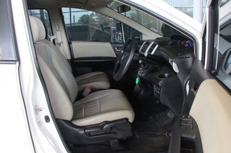 Honda Freed 2015 1.5 E Utility-car เบนซิน ไม่ติดแก๊ส เกียร์อัตโนมัติ ขาว รูปที่ 3