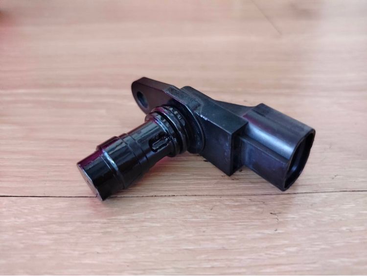      Isuzu Crankshaft Position Sensor - CKP รูปที่ 3