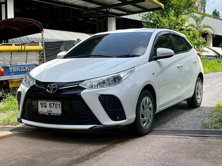 Toyota Yaris 2022 1.2 Entry Sedan เบนซิน ไม่ติดแก๊ส เกียร์อัตโนมัติ ขาว รูปที่ 4
