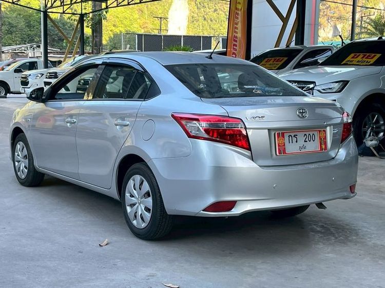 Toyota Vios 2013 1.5 J Sedan เบนซิน ไม่ติดแก๊ส เกียร์อัตโนมัติ บรอนซ์เงิน รูปที่ 4