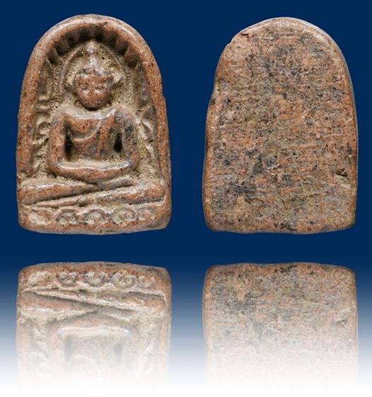 พระกำแพงซุ้มกอ พิมพ์ใหญ่ มีลายกรกข้าง เนื้อเก่าจัด มีมวลสาร